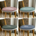 - RealHomes Yuvarlak Fermuarlı Sandalye Minderi - Realhomes 4'lü Renkli Zemin Üzerinde Onedraw Çizimli Yaprak Desenli Modern Yuvarlak Fermuarlı Sandalye Minderi Seti Realhomes