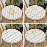 - RealHomes Yuvarlak Fermuarlı Sandalye Minderi - Realhomes  4'lü Renkli Zemin Üzerinde Gold Detaylı Geometrik Çizimli Modern Yuvarlak Fermuarlı Sandalye Minderi Seti Realhomes