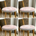 - RealHomes Yuvarlak Fermuarlı Sandalye Minderi - Realhomes  4'lü Beyaz Zemin Üzerinde Pembe Yaprak Çizimli Dekoratif Dijital Baskılı Yuvarlak Fermuarlı Sandalye Minderi Seti Realhomes