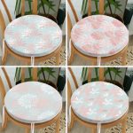 - RealHomes Yuvarlak Fermuarlı Sandalye Minderi - Realhomes  4'lü Mavi Zeminde Pembe Ve Beyaz Yaprak Çizimli Modern Yuvarlak Fermuarlı Sandalye Minderi Seti Realhomes