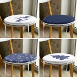 - RealHomes Yuvarlak Fermuarlı Sandalye Minderi - Realhomes  4'lü Lacivert Yılbaşı Temalı Dijital Baskılı Modern Yuvarlak Fermuarlı Sandalye Minderi Seti Realhomes