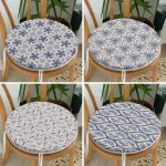 - RealHomes Yuvarlak Fermuarlı Sandalye Minderi - Realhomes 4'lü Kot Zeminde Kristal ve Yaprak Motifli Modern Dekoratif Yuvarlak Fermuarlı Sandalye Minderi Seti Realhomes