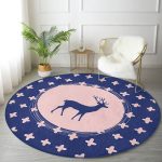- RealHomes Dijital Baskılı Kaymaz Tabanlı Comfort Yuvarlak Halı - Realhomes Lacivert Zemin Geyik Tasarımlı Dijital Baskılı Renkli Salon ve Oturma Odası Yıkanabilir Kaymaz Tabanlı Yuvarlak Halı Realhomes