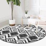 - RealHomes Dijital Baskılı Kaymaz Tabanlı Comfort Yuvarlak Halı - Realhomes  İskandinav Desenli Etnik Tasarımlı Dijital Baskılı Siyah Salon ve Oturma Odası Yıkanabilir Kaymaz Tabanlı Yuvarlak Halı Realhomes
