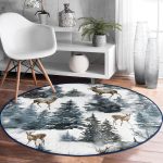 - RealHomes Dijital Baskılı Kaymaz Tabanlı Comfort Yuvarlak Halı - Realhomes Suluboya Çam Ağacı ve Geyik Tasarımlı Dijital Baskılı Modern Lacivert Salon Oturma Odası Yıkanabilir Kaymaz Tabanlı Yuvarlak Halı Realhomes