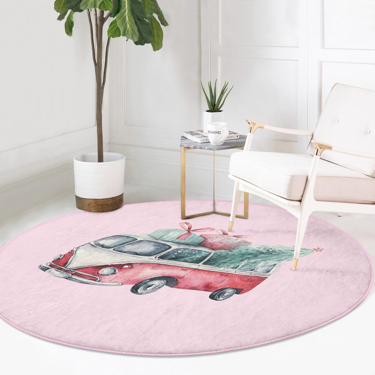 Christmas Temalı Araba Tasarımlı Dijital Baskılı Modern Pembe Çocuk ve Genç Odası Yıkanabilir Kaymaz Tabanlı Yuvarlak Halı Realhomes