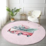 Christmas Temalı Araba Tasarımlı Dijital Baskılı Modern Pembe Çocuk ve Genç Odası Yıkanabilir Kaymaz Tabanlı Yuvarlak Halı Realhomes
