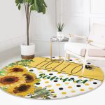 - RealHomes Dijital Baskılı Kaymaz Tabanlı Comfort Yuvarlak Halı - Realhomes  Realhomes Dijital Baskılı Hello Summer Özel Tasarımlı Gold Outdoor Yıkanabilir Kaymaz Tabanlı Yuvarlak Kadife Halı Realhomes