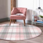 - RealHomes Dijital Baskılı Kaymaz Tabanlı Comfort Yuvarlak Halı - Realhomes  Realhomes Pembe Gri Ekose Desenli Çocuk ve Genç Odası Yıkanabilir Kaymaz Tabanlı Yuvarlak Halı Realhomes