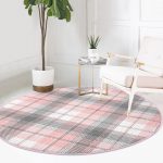 - RealHomes Dijital Baskılı Kaymaz Tabanlı Comfort Yuvarlak Halı - Realhomes  Realhomes Pembe Gri Ekose Desenli Çocuk ve Genç Odası Yıkanabilir Kaymaz Tabanlı Yuvarlak Halı Realhomes