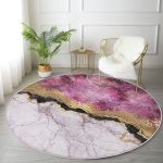 - RealHomes Dijital Baskılı Kaymaz Tabanlı Comfort Yuvarlak Halı - Realhomes  Mürdüm Beyaz Altın Desenli Modern Pembe Salon ve Oturma Odası Yıkanabilir Kaymaz Tabanlı Yuvarlak Halı Realhomes