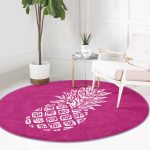 - RealHomes Dijital Baskılı Kaymaz Tabanlı Comfort Yuvarlak Halı - Realhomes Realhomes Fuşya Zeminde Ananas Desenli Modern Tasarım Pembe Mutfak Yıkanabilir Kaymaz Tabanlı Yuvarlak Halı Realhomes