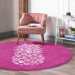 - RealHomes Dijital Baskılı Kaymaz Tabanlı Comfort Yuvarlak Halı - Realhomes Realhomes Fuşya Zeminde Ananas Desenli Modern Tasarım Pembe Mutfak Yıkanabilir Kaymaz Tabanlı Yuvarlak Halı Realhomes