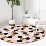 - RealHomes Dijital Baskılı Kaymaz Tabanlı Comfort Yuvarlak Halı - Realhomes  Realhomes Geometrik Petek Desenli Altın Detaylı Modern Pembe Mutfak Yıkanabilir Kaymaz Tabanlı Yuvarlak Halı Realhomes