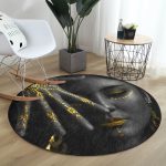 - RealHomes Dijital Baskılı Kaymaz Tabanlı Comfort Yuvarlak Halı - Realhomes  Siyahi Kadın Tasarımlı 3D Dijital Baskılı Modern Siyah Salon ve Oturma Odası Yıkanabilir Kaymaz Tabanlı Yuvarlak Halı Realhomes