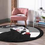 - RealHomes Dijital Baskılı Kaymaz Tabanlı Comfort Yuvarlak Halı - Realhomes  Siyah Beyaz Fashion Woman Tasarımlı Salon ve Oturma Odası Yıkanabilir Kaymaz Tabanlı Yuvarlak Halı Realhomes