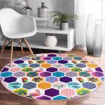 - RealHomes Dijital Baskılı Kaymaz Tabanlı Comfort Yuvarlak Halı - Realhomes  Realhomes Renkli Mozaik Desenli Modern Dijital Baskılı Balkon Yıkanabilir Kaymaz Tabanlı Yuvarlak Halı Realhomes