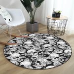 - RealHomes Dijital Baskılı Kaymaz Tabanlı Comfort Yuvarlak Halı - Realhomes  Realhomes Kuru Kafa ve Kelebek Tasarımlı Siyah Outdoor Yıkanabilir Kaymaz Tabanlı Yuvarlak Kadife Halı Realhomes