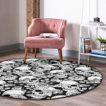 - RealHomes Dijital Baskılı Kaymaz Tabanlı Comfort Yuvarlak Halı - Realhomes  Realhomes Kuru Kafa ve Kelebek Tasarımlı Siyah Outdoor Yıkanabilir Kaymaz Tabanlı Yuvarlak Kadife Halı Realhomes