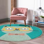 - RealHomes Dijital Baskılı Kaymaz Tabanlı Comfort Yuvarlak Halı - Realhomes  Realhomes Renkli Kedi Dijital Baskılı Modern Turkuaz Çocuk ve Genç Odası Yıkanabilir Kaymaz Tabanlı Yuvarlak Halı Realhomes