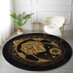 - RealHomes Dijital Baskılı Kaymaz Tabanlı Comfort Yuvarlak Halı - Realhomes  Siyah Zeminde Gold Hilal İçerisinde Üçüncü Göz Motifli Salon ve Oturma Odası Yıkanabilir Kaymaz Tabanlı Yuvarlak Halı Realhomes