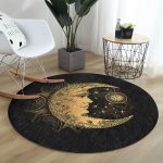 - RealHomes Dijital Baskılı Kaymaz Tabanlı Comfort Yuvarlak Halı - Realhomes  Realhomes Özel Tasarım Gold Ay Desenli Saat Salon ve Oturma Odası Yıkanabilir Kaymaz Tabanlı Yuvarlak Halı Realhomes