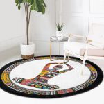 - RealHomes Dijital Baskılı Kaymaz Tabanlı Comfort Yuvarlak Halı - Realhomes  Realhomes Siyah Zeminde Yoga Motifli Renkli Salon ve Oturma Odası Yıkanabilir Kaymaz Tabanlı Yuvarlak Halı Realhomes