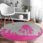 - RealHomes Dijital Baskılı Kaymaz Tabanlı Comfort Yuvarlak Halı - Realhomes  Realhomes Gri Zeminde Fuşya Ağaç Tasarımlı Pembe Salon ve Oturma Odası Yıkanabilir Kaymaz Tabanlı Yuvarlak Halı Realhomes