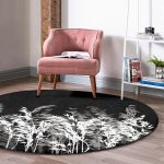 Siyah Zeminde Beyaz Ve Gri Çiçek Temalı Özel Tasarım Salon ve Oturma Odası Yıkanabilir Kaymaz Tabanlı Yuvarlak Halı Realhomes