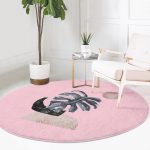 - RealHomes Dijital Baskılı Kaymaz Tabanlı Comfort Yuvarlak Halı - Realhomes  Pembe Zeminde Tropik Yaprak Desen Dijital Baskılı Özel Tasarım Salon ve Oturma Odası Yıkanabilir Kaymaz Tabanlı Yuvarlak Halı Realhomes