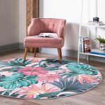 - RealHomes Dijital Baskılı Kaymaz Tabanlı Comfort Yuvarlak Halı - Realhomes  Pembe Zeminde Canlı Tropik Yaprakları Dijital Baskılı Renkli Outdoor Yıkanabilir Kaymaz Tabanlı Yuvarlak Halı Realhomes