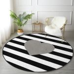 - RealHomes Dijital Baskılı Kaymaz Tabanlı Comfort Yuvarlak Halı - Realhomes  Realhomes Modern Kalp Desenli Dijital Baskılı Siyah Banyo Yıkanabilir Kaymaz Tabanlı Yuvarlak Kadife Halı Realhomes