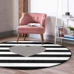 - RealHomes Dijital Baskılı Kaymaz Tabanlı Comfort Yuvarlak Halı - Realhomes  Realhomes Modern Kalp Desenli Dijital Baskılı Siyah Banyo Yıkanabilir Kaymaz Tabanlı Yuvarlak Kadife Halı Realhomes