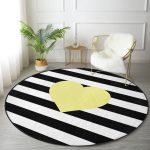 - RealHomes Dijital Baskılı Kaymaz Tabanlı Comfort Yuvarlak Halı - Realhomes  Realhomes Modern Kalp Desenli Dijital Baskılı Siyah Banyo Yıkanabilir Kaymaz Tabanlı Yuvarlak Kadife Halı Realhomes