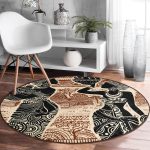 - RealHomes Dijital Baskılı Kaymaz Tabanlı Comfort Yuvarlak Halı - Realhomes Etnik Desen Zeminli Afrika Kadın Motifli Kahverengi Outdoor Yıkanabilir Kaymaz Tabanlı Yuvarlak Halı Realhomes