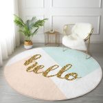 - RealHomes Dijital Baskılı Kaymaz Tabanlı Comfort Yuvarlak Halı - Realhomes  Gold Hello Yazılı Modern Motifler Dijital Baskılı Mutfak Yıkanabilir Kaymaz Tabanlı Yuvarlak Halı Realhomes