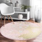 - RealHomes Dijital Baskılı Kaymaz Tabanlı Comfort Yuvarlak Halı - Realhomes  Renkli Zeminde Üçgen Desenli Dijital Baskılı Modern Pembe Salon ve Oturma Odası Yıkanabilir Kaymaz Tabanlı Yuvarlak Halı Realhomes