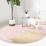 - RealHomes Dijital Baskılı Kaymaz Tabanlı Comfort Yuvarlak Halı - Realhomes  Renkli Zeminde Üçgen Desenli Dijital Baskılı Modern Pembe Salon ve Oturma Odası Yıkanabilir Kaymaz Tabanlı Yuvarlak Halı Realhomes