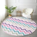 - RealHomes Dijital Baskılı Kaymaz Tabanlı Comfort Yuvarlak Halı - Realhomes  Realhomes Zikzak Desen Dijital Baskılı Pembe Çocuk ve Genç Odası Yıkanabilir Kaymaz Tabanlı Yuvarlak Halı Realhomes