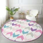 Realhomes Rengarenk Geometrik Dijital Baskılı Pembe Banyo Yıkanabilir Kaymaz Tabanlı Yuvarlak Kadife Halı Realhomes