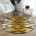 - RealHomes Dijital Baskılı Kaymaz Tabanlı Comfort Yuvarlak Halı - Realhomes  Renkli Zeminde Gold Detaylı Geometrik Çizimli Dijital Baskılı Modern Salon ve Oturma Odası Kaymaz Tabanlı Yuvarlak Halı Realhomes