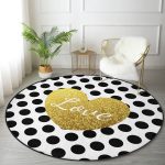 - RealHomes Dijital Baskılı Kaymaz Tabanlı Comfort Yuvarlak Halı - Realhomes Beyaz Zeminde Puantiyeli Gold Detaylı Love Yazılı Dijital Baskılı Modern Salon ve Oturma Odası Kaymaz Tabanlı Yuvarlak Halı Realhomes