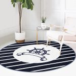 - RealHomes Dijital Baskılı Kaymaz Tabanlı Comfort Yuvarlak Halı - Realhomes  Beyaz Zeminde Modern Dümen Desenli Dijital Baskılı Lacivert Outdoor Yıkanabilir Kaymaz Tabanlı Yuvarlak Halı Realhomes