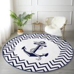 - RealHomes Dijital Baskılı Kaymaz Tabanlı Comfort Yuvarlak Halı - Realhomes  Beyaz Zeminde Geometrik Çizimli Çapa Desenli Dijital Baskılı Modern Lacivert Outdoor Yıkanabilir Kaymaz Tabanlı Yuvarlak Halı Realhomes