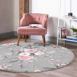 - RealHomes Dijital Baskılı Kaymaz Tabanlı Comfort Yuvarlak Halı - Realhomes  Renkli Zeminde Flamingo Desenli Yaprak Motifli Dijital Baskılı Modern Gri Yatak Odası Yıkanabilir Kaymaz Tabanlı Yuvarlak Halı Realhomes