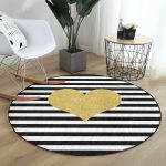 Beyaz Zeminde Siyah Yatay Çizgili Gold Detaylı Kalp Desenli Dijital Baskılı Modern Banyo Kaymaz Tabanlı Yuvarlak Halı Realhomes