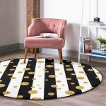 - RealHomes Dijital Baskılı Kaymaz Tabanlı Comfort Yuvarlak Halı - Realhomes  Beyaz Zeminde Siyah Çizgili Gold Detaylı Puantiyeli Dijital Baskılı Modern Koridor ve Antre Kaymaz Tabanlı Yuvarlak Halı Realhomes