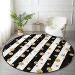 - RealHomes Dijital Baskılı Kaymaz Tabanlı Comfort Yuvarlak Halı - Realhomes  Beyaz Zeminde Siyah Çizgili Gold Detaylı Puantiyeli Dijital Baskılı Modern Koridor ve Antre Kaymaz Tabanlı Yuvarlak Halı Realhomes