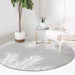 - RealHomes Dijital Baskılı Kaymaz Tabanlı Comfort Yuvarlak Halı - Realhomes  Pastel Zeminde Beyaz Yaprak Desenli Dijital Baskılı Modern Gri Salon ve Oturma Odası Yıkanabilir Kaymaz Tabanlı Yuvarlak Halı Realhomes