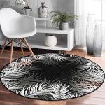 - RealHomes Dijital Baskılı Kaymaz Tabanlı Comfort Yuvarlak Halı - Realhomes Siyah Zeminde Beyaz Yaprak Desenli Dijital Baskılı Modern Salon ve Oturma Odası Yıkanabilir Kaymaz Tabanlı Yuvarlak Halı Realhomes